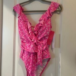 Lilly Pulitzer Delphie one piece Aura Pink as 6